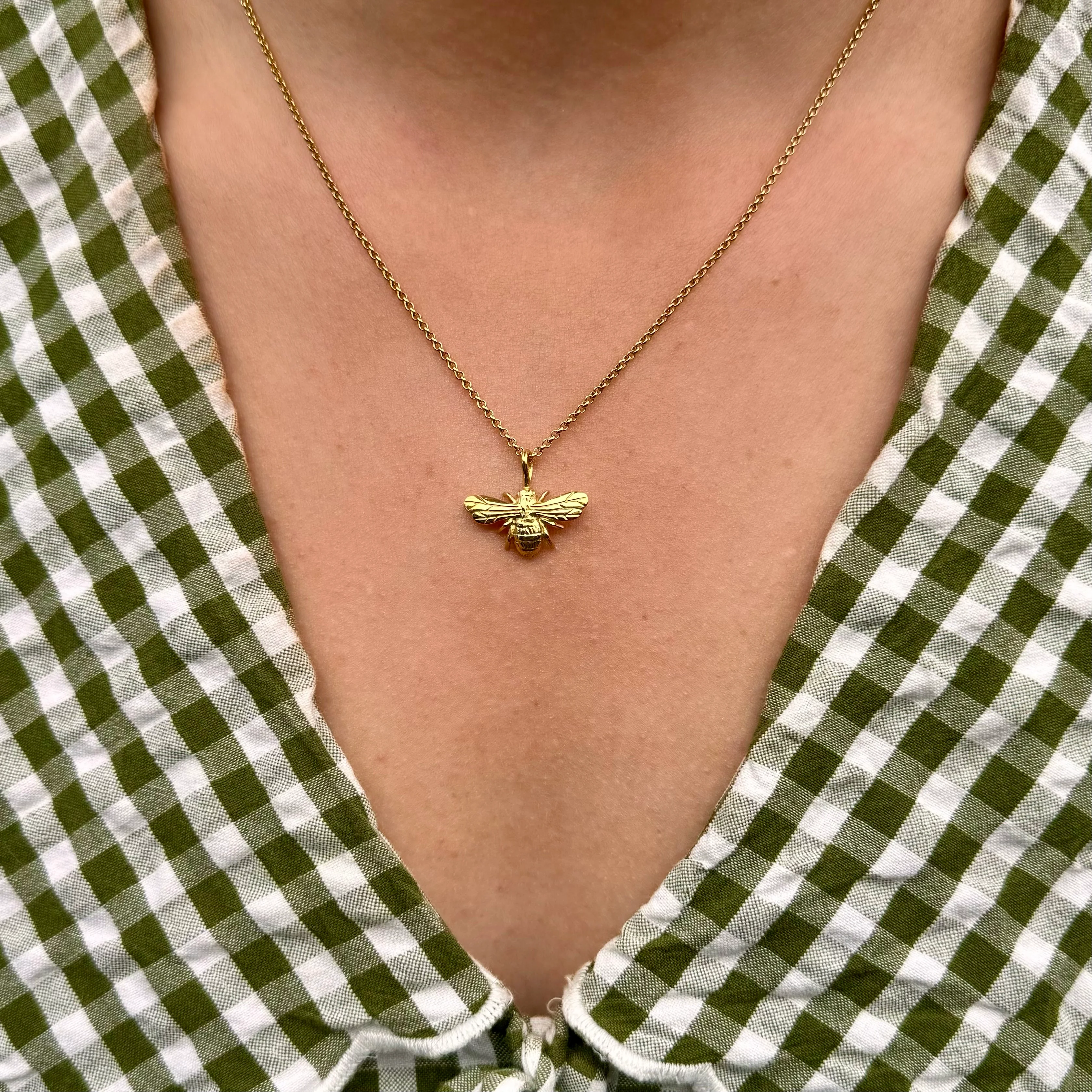 Bee Necklace (18ct Gold Plated) - Image 2